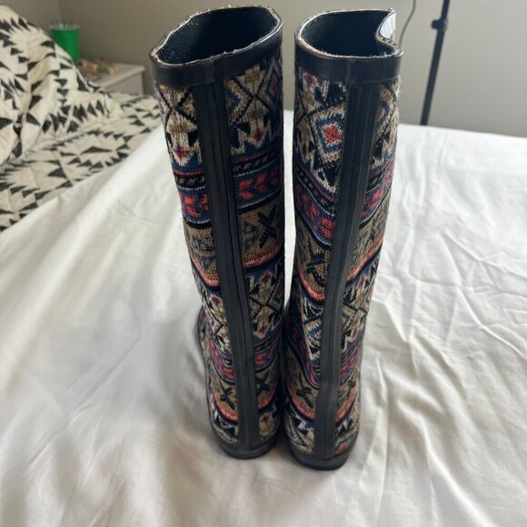 Muk Luks Aubrey Knit Rubber Tall Rain Boots Southwestern Stripe | Size 10 - Picture 6 of 6